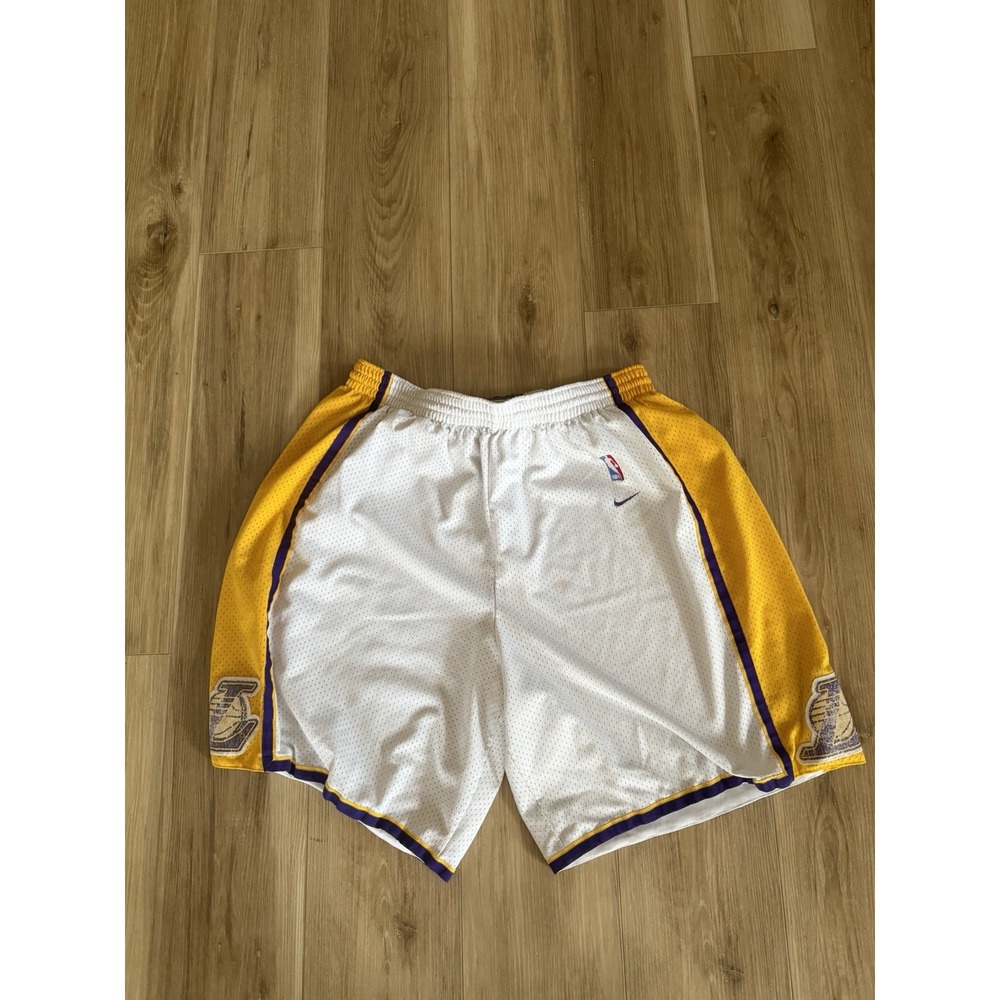 VTG Los Angeles Lakers Nike Team Issued Shorts NBA White Yellow Mesh Men's XL